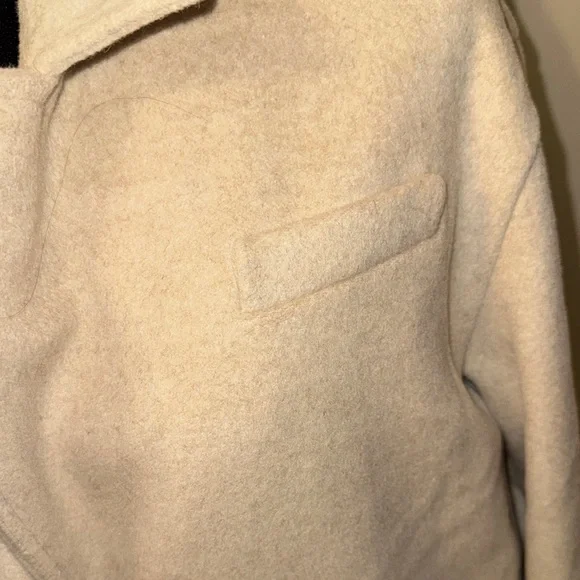 Elegant Women's Tan Trench Coat - Picture 3 of 14